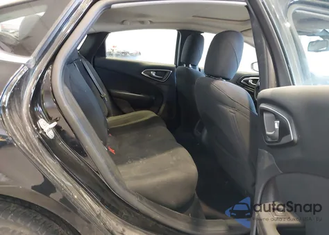 2016 Chrysler 200 Limited z USA, uszkodzony, nr VIN 1C3CCCAB5GN169342